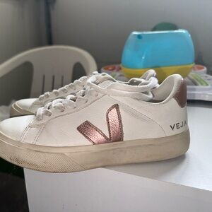 Veja
Esplar Logo Sneakers